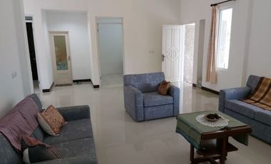 Rumah Siap Huni Posisi Hook di Taman Victoria Sentul City