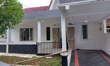 Rumah Siap Huni Posisi Hook di Taman Victoria Sentul City