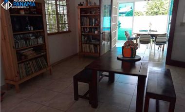 Se vende hermosa casa amoblada con finos acabados! Negociable