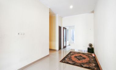 Rumah 13 Menit ke Mal Ciputra Cibubur SHM Dibantu KPR J-40309