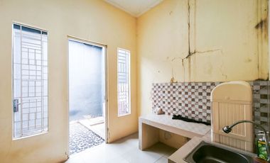 Rumah 13 Menit ke Mal Ciputra Cibubur SHM Dibantu KPR J-40309