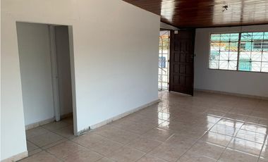 VENTA TERRENO PARQUE LEFEVRE