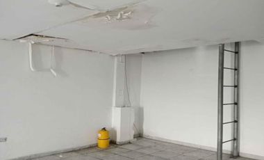edificio en arriendo en las vegas. Cod A9335504