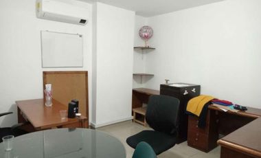 edificio en arriendo en las vegas. Cod A9335504