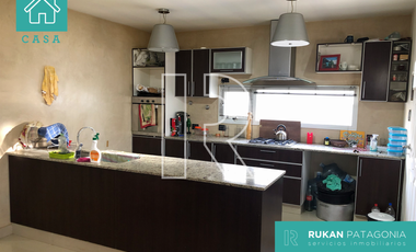 #VentaRUKAN | Casa 2 Habitaciones | Barrio COSTA DEL SOL | Calle CAROL ENGLISH | Caleta Olivia.- (APTA CREDITO HIPOTECARIO)