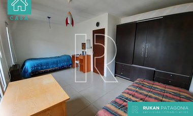 #VentaRUKAN | Casa 2 Habitaciones | Barrio COSTA DEL SOL | Calle CAROL ENGLISH | Caleta Olivia.- (APTA CREDITO HIPOTECARIO)