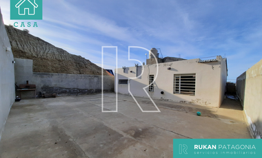 #VentaRUKAN | Casa 2 Habitaciones | Barrio COSTA DEL SOL | Calle CAROL ENGLISH | Caleta Olivia.- (APTA CREDITO HIPOTECARIO)
