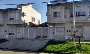 Dúplex con cochera 3 ambientes
