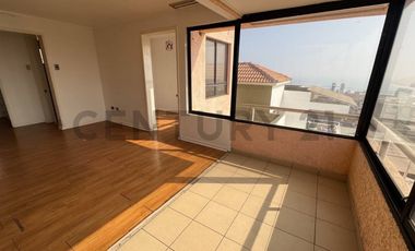 Se arrienda amplia casa con vista al mar en el sector sur de Antofagasta