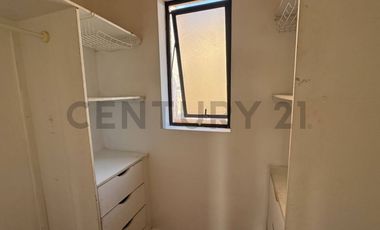Se arrienda amplia casa con vista al mar en el sector sur de Antofagasta