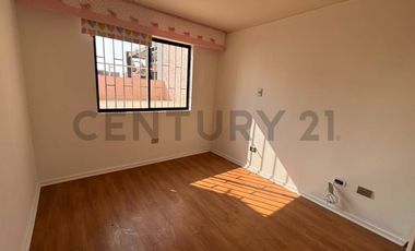 Se arrienda amplia casa con vista al mar en el sector sur de Antofagasta
