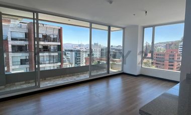 De venta amplia suite con linda vista y balcón