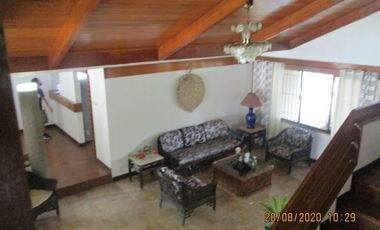 House and lot for sale in Cebu City, Silver Hills 5-br with s. pool