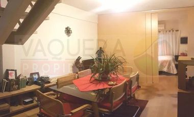 Amplio Duplex a metros de Av Libertador Al Rio