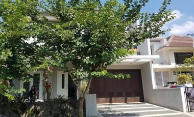 Rumah Mewah Siap di Riverside Blimbing Kota Malang