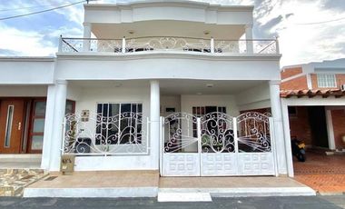 casa en venta en villa del rosario. Cod V1442