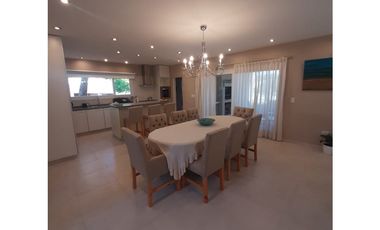 COSTA ESMERALDA - RESIDENCIAL I 404 - ALQUILER