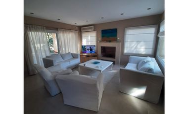 COSTA ESMERALDA - RESIDENCIAL I 404 - ALQUILER