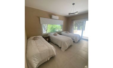 COSTA ESMERALDA - RESIDENCIAL I 404 - ALQUILER