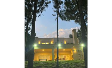 COSTA ESMERALDA - RESIDENCIAL I 404 - ALQUILER