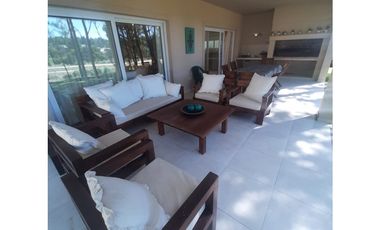 COSTA ESMERALDA - RESIDENCIAL I 404 - ALQUILER