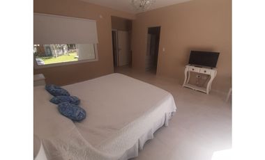 COSTA ESMERALDA - RESIDENCIAL I 404 - ALQUILER