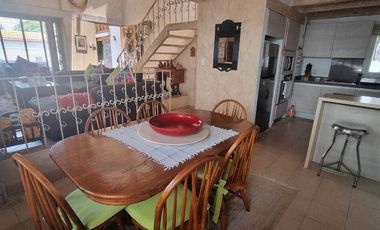 MAGNIFICA CASA ESTILO VALLESANO EN VENTA