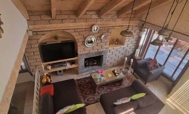 MAGNIFICA CASA ESTILO VALLESANO EN VENTA