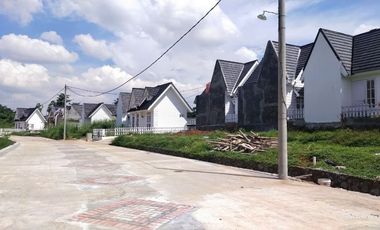RUMEH EROPE 2 LANTAI DI BOGOR UDEH SOLD 100 UNIT