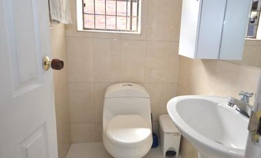 casa en arriendo en la patria. Cod A308829