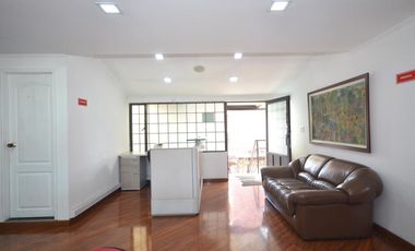 casa en arriendo en la patria. Cod A308829