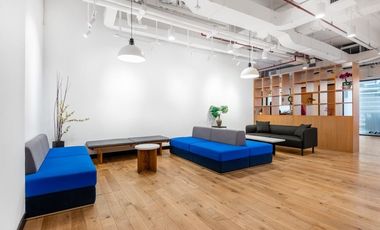 All-inclusive access to professional office space for 4 persons in Signature Revenue Tower