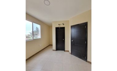 Altamira, Divino niño, Vendo Casa de 3 Dormitorios