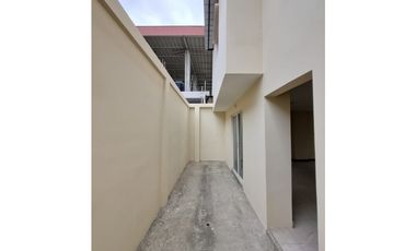 Altamira, Divino niño, Vendo Casa de 3 Dormitorios