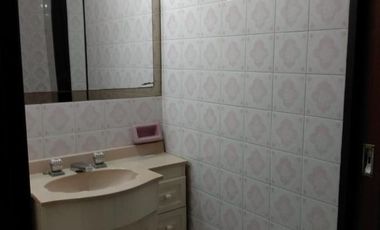 CASA EN VENTA EN MORON - 4 AMBIENTES