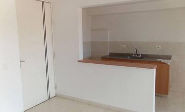apartamento en arriendo en prados del este. Cod A10408
