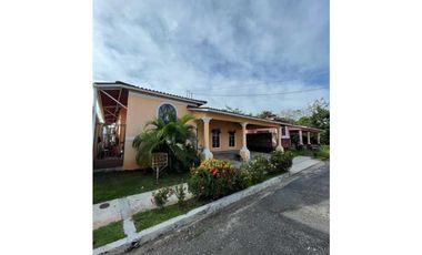 VENDO CASA EN LA CHORRERA MYSTIC CITY 3R