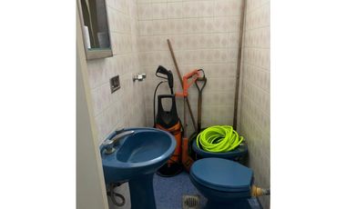 OPORTUNIDAD  chalet de 4 amb con escritorio con garage doble mas chalet de 2 amb