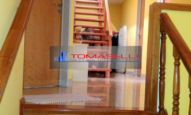 VENTA - TAPIALES - EXCELENTE CASA 7 AMBIENTES - DETALLES DE CATEGORIA - SE TOMARIA DEPTO. EN PARTE DE PAGO