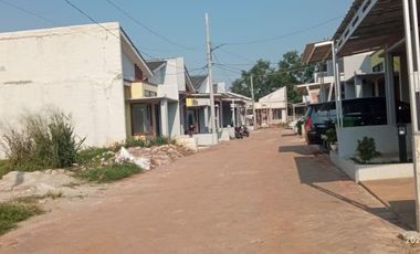 Rumah 1 lantai Bekasi Lokasi strategis pinggir jalan raya akses 2 mobil