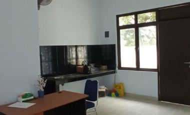 Rumah 1 lantai Bekasi Lokasi strategis pinggir jalan raya akses 2 mobil