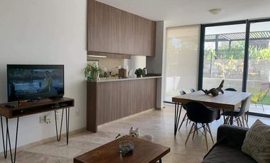 Departamento de lujo en venta en Zibata 1 recamara y jardín