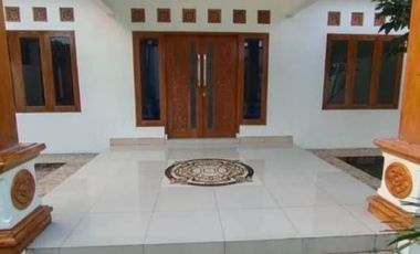 Dijual rumah dekat bandara solo