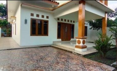 Dijual rumah dekat bandara solo