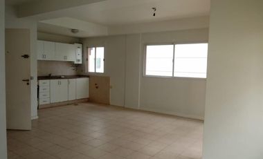 DEPARTAMENTO 3 AMBIENTES B° PINAR DE WILDE