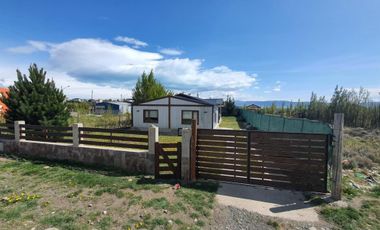VIvienda con excelentes detalles, luminosa y parquizada