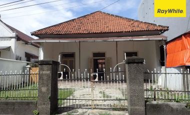 Dijual Rumah Hitung Tanah di Kalisari Pakuwon City Surabaya