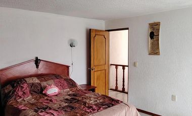 SE VENDE AMPLIA CASA EN ATIZAPAN DE ZARAGOZA EDO. MEX
