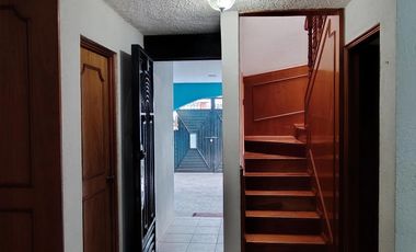 SE VENDE AMPLIA CASA EN ATIZAPAN DE ZARAGOZA EDO. MEX