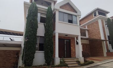 VENTA de CASAS en BUCARAMANGA